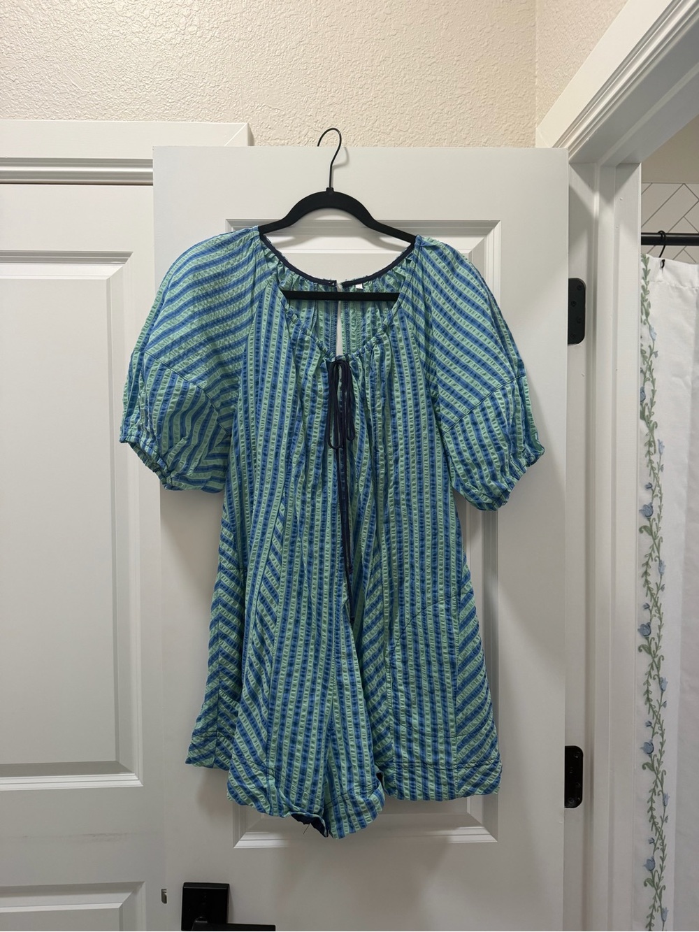 Amazon Blue and Teal Striped Romber